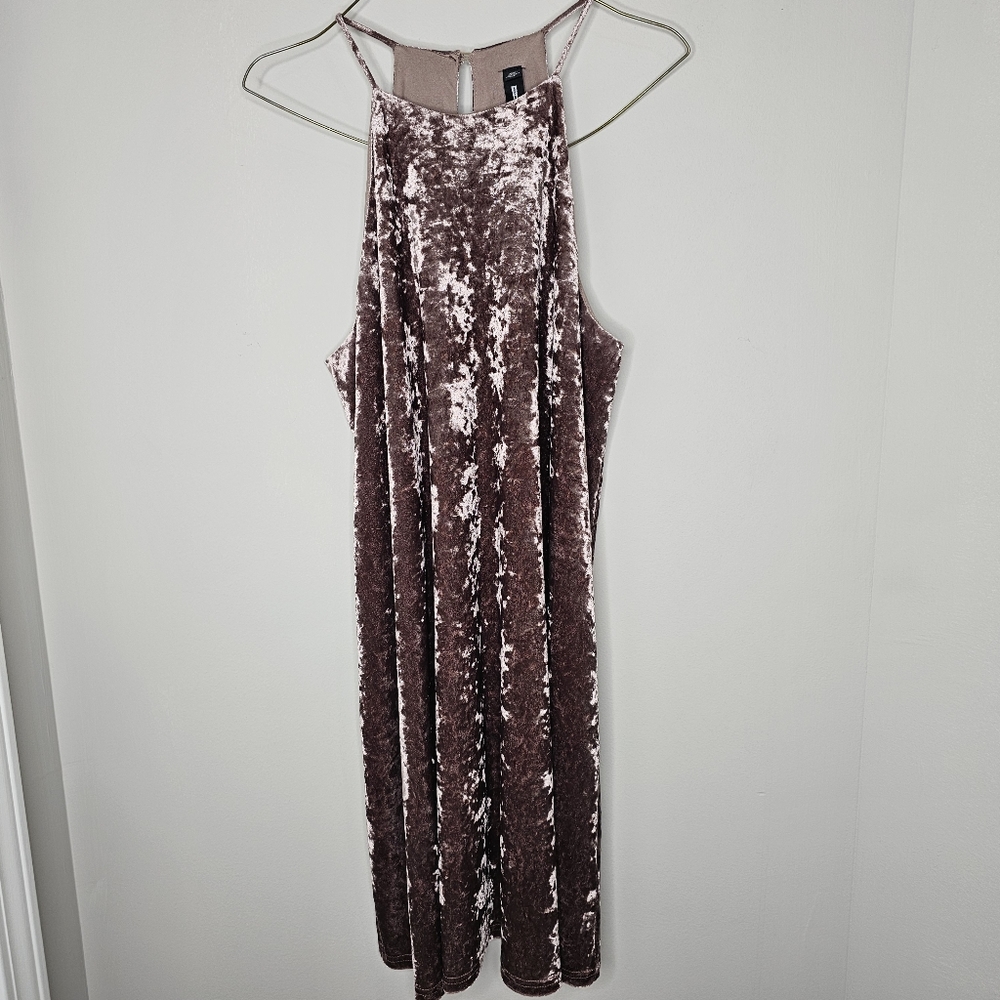 Design Lab Lord & Taylor High Neck Blush Crushed Velvet Dress - Keyhole Back - M
